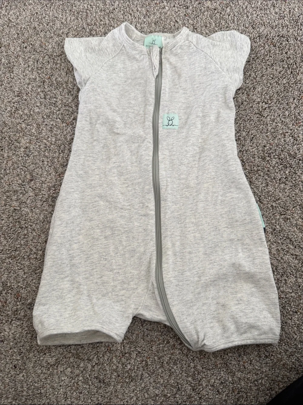 ergoPouch Short Sleeve Romper 0.2 TOG Grey Marle size 1